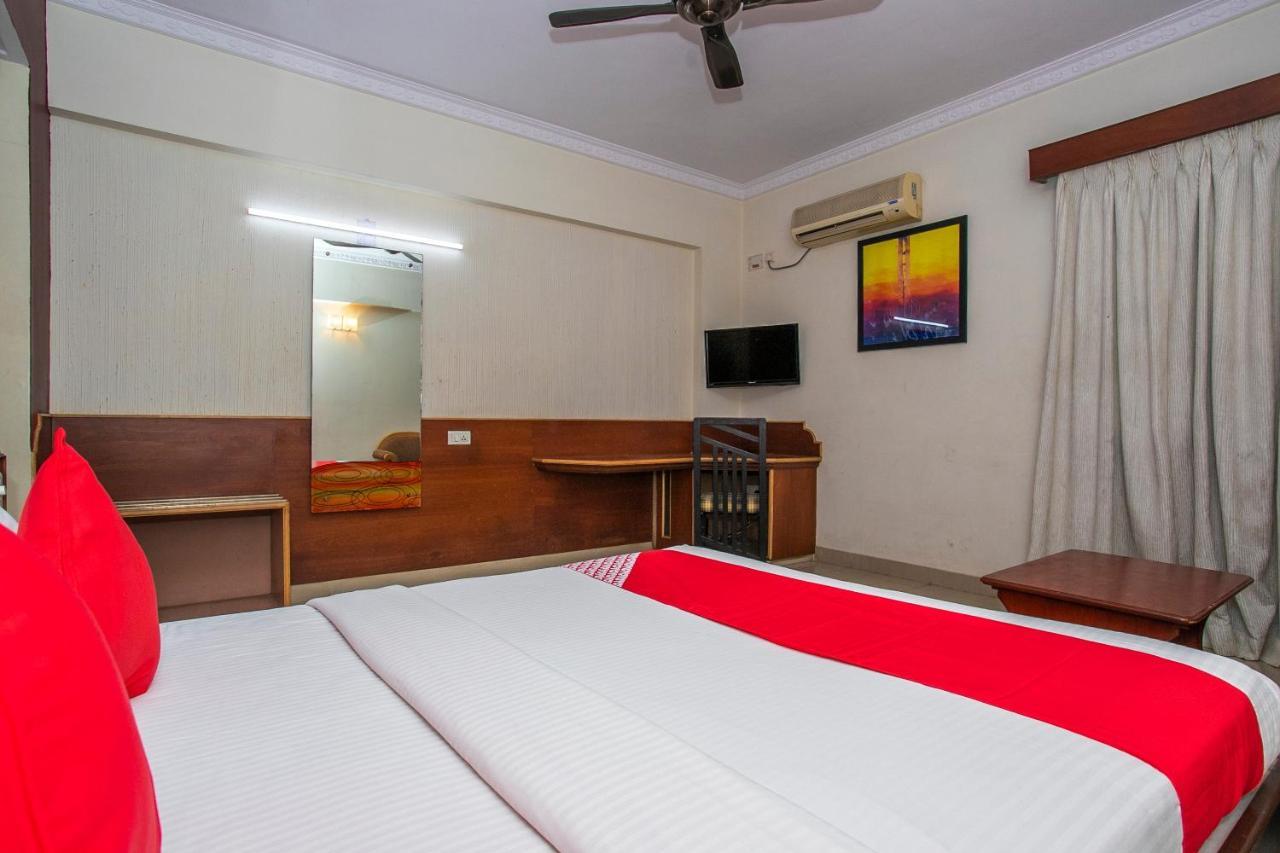 Oyo 18762 Vaishnavi Residency Hotell Bangalore Exteriör bild