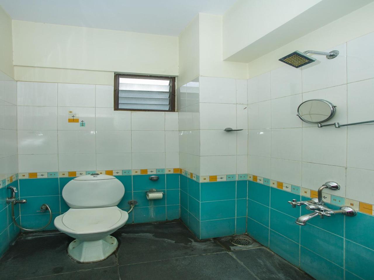 Oyo 18762 Vaishnavi Residency Hotell Bangalore Exteriör bild